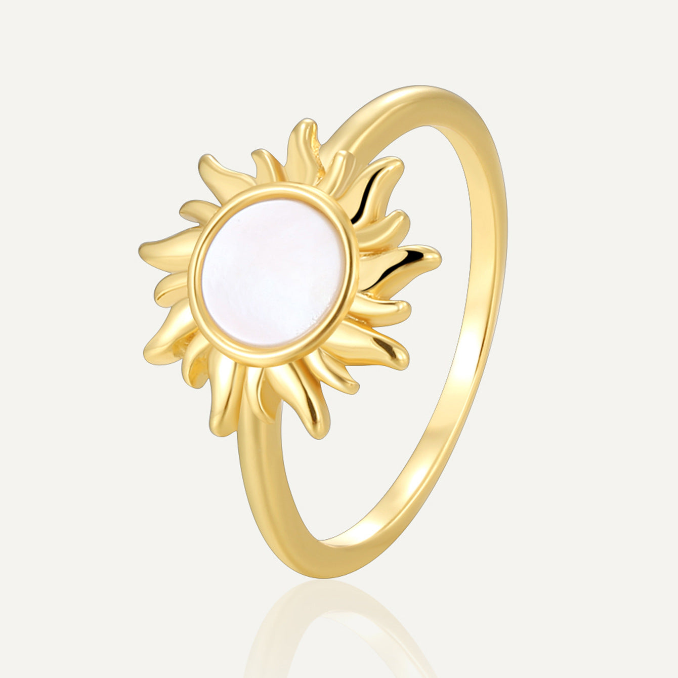 R0552 Bohemian Vacation Sun Resin Ring for Women, Copper Gold-Plated Elegant Fashion Ring