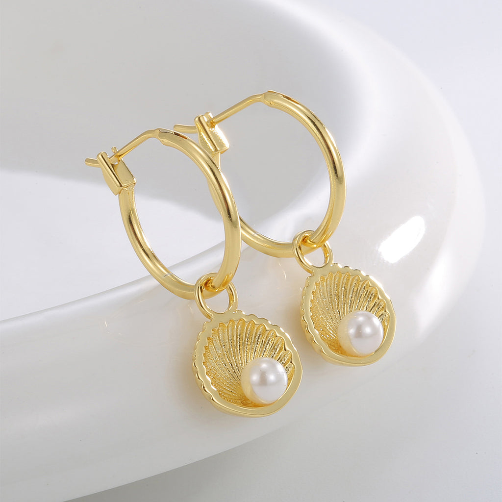 E0829 retro Elegant Design Earrings Female Shell Shape Inlaid Shell Beads Ear Jewelry