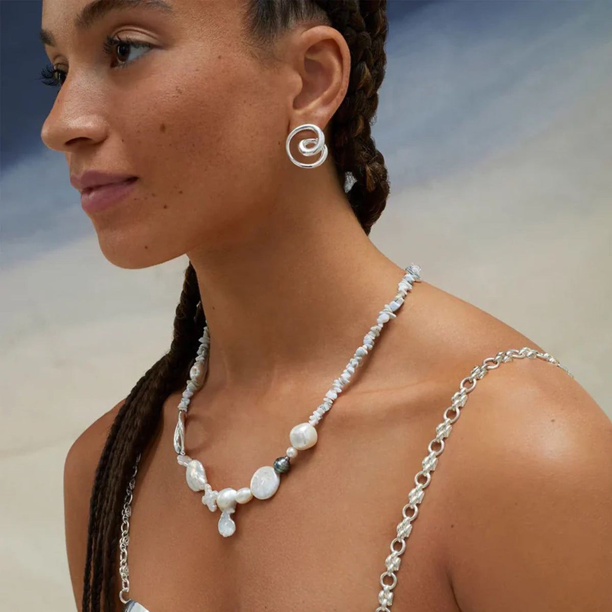 2H Stainless Steel Rotating Hollow Earrings Simple Earrings18k Golden Ear Jewelry