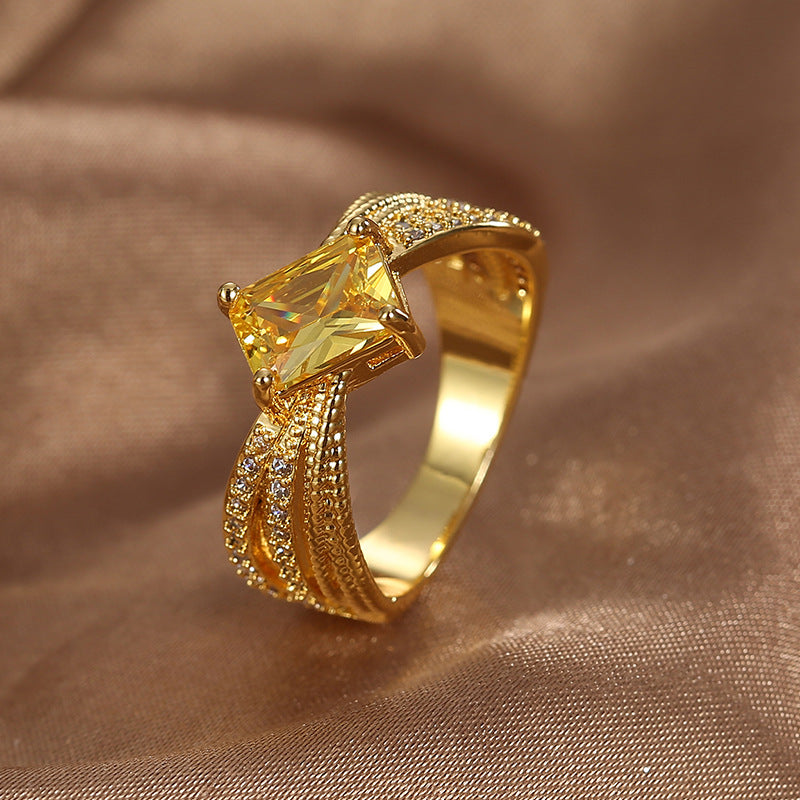 R0357 Fashionable Yellow Zircon Ring for Women, Brass Gold-Plated Simple Micro-Paved White Zircon Ring