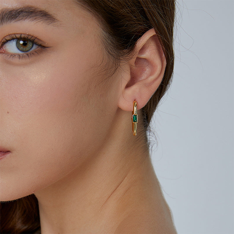 E0520 Simple Design Earrings for Women, Brass Gold-Plated with Green Zircon Ear Clips